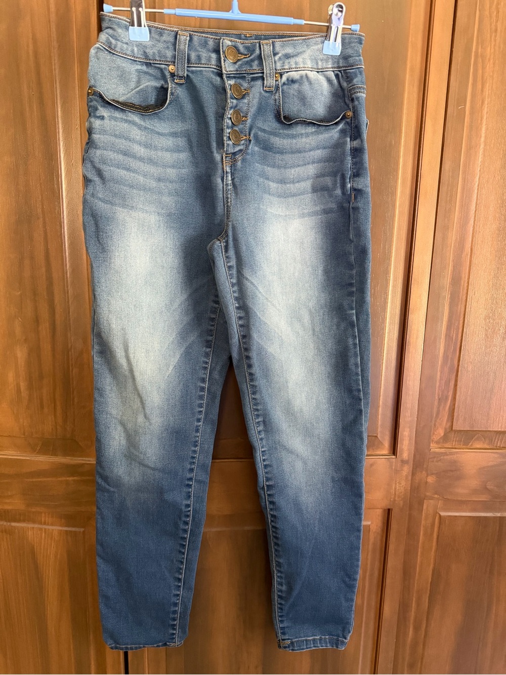 SO High-Rise Button-Fly Jeans in Blue